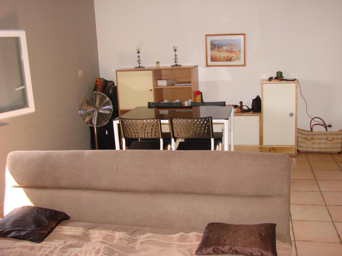 25 Fm 2 D Apartment Coursan ภายนอก รูปภาพ